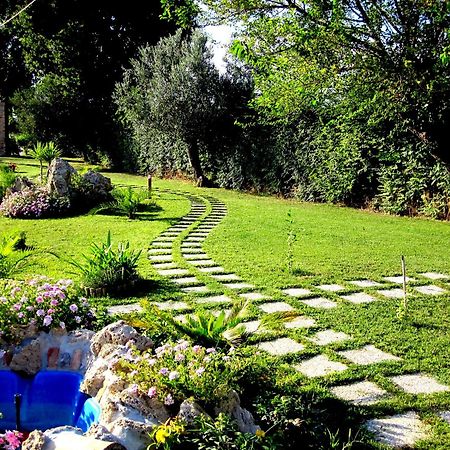 Agriturismo Tenuta Santa Maria Notaresco Εξωτερικό φωτογραφία