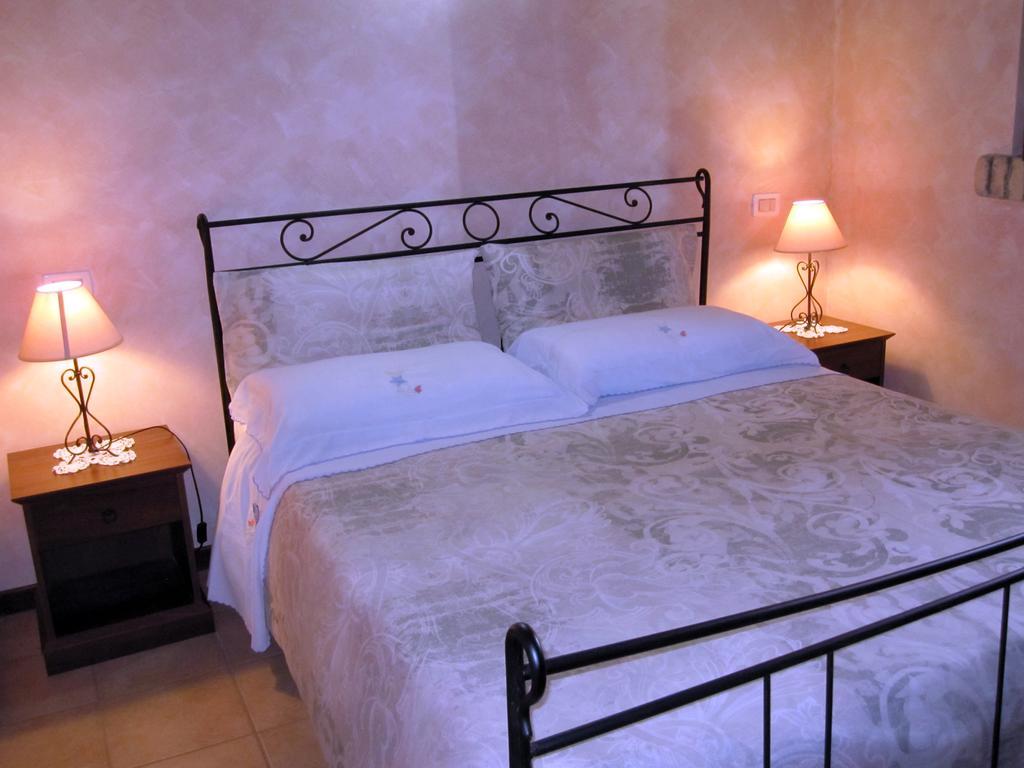 Agriturismo Tenuta Santa Maria Notaresco Εξωτερικό φωτογραφία