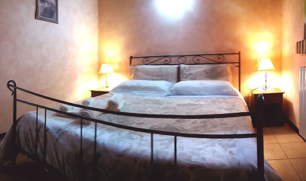 Agriturismo Tenuta Santa Maria Notaresco Εξωτερικό φωτογραφία