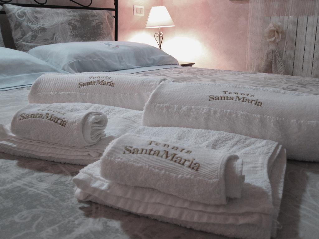 Agriturismo Tenuta Santa Maria Notaresco Εξωτερικό φωτογραφία