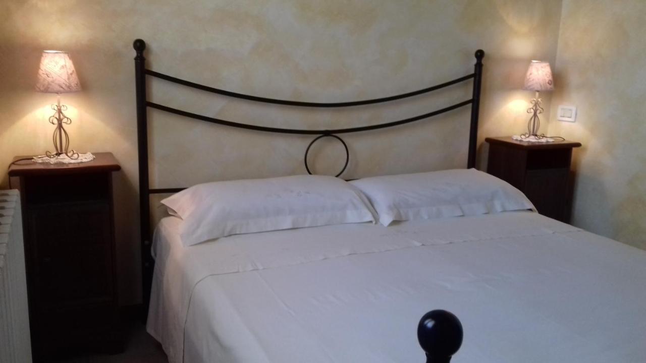 Agriturismo Tenuta Santa Maria Notaresco Εξωτερικό φωτογραφία